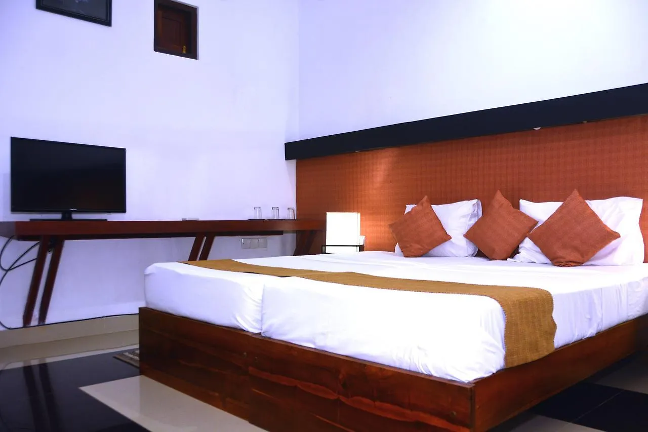 Rainbow Beach Hotel Negombo