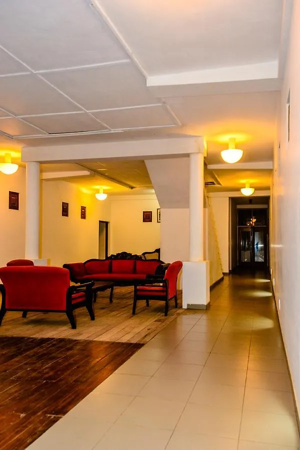 Rainbow Beach Hotel ネゴンボ