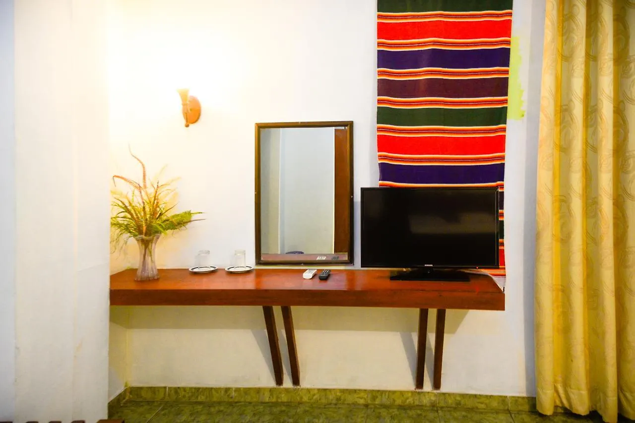 Rainbow Beach Hotel ネゴンボ スリランカ